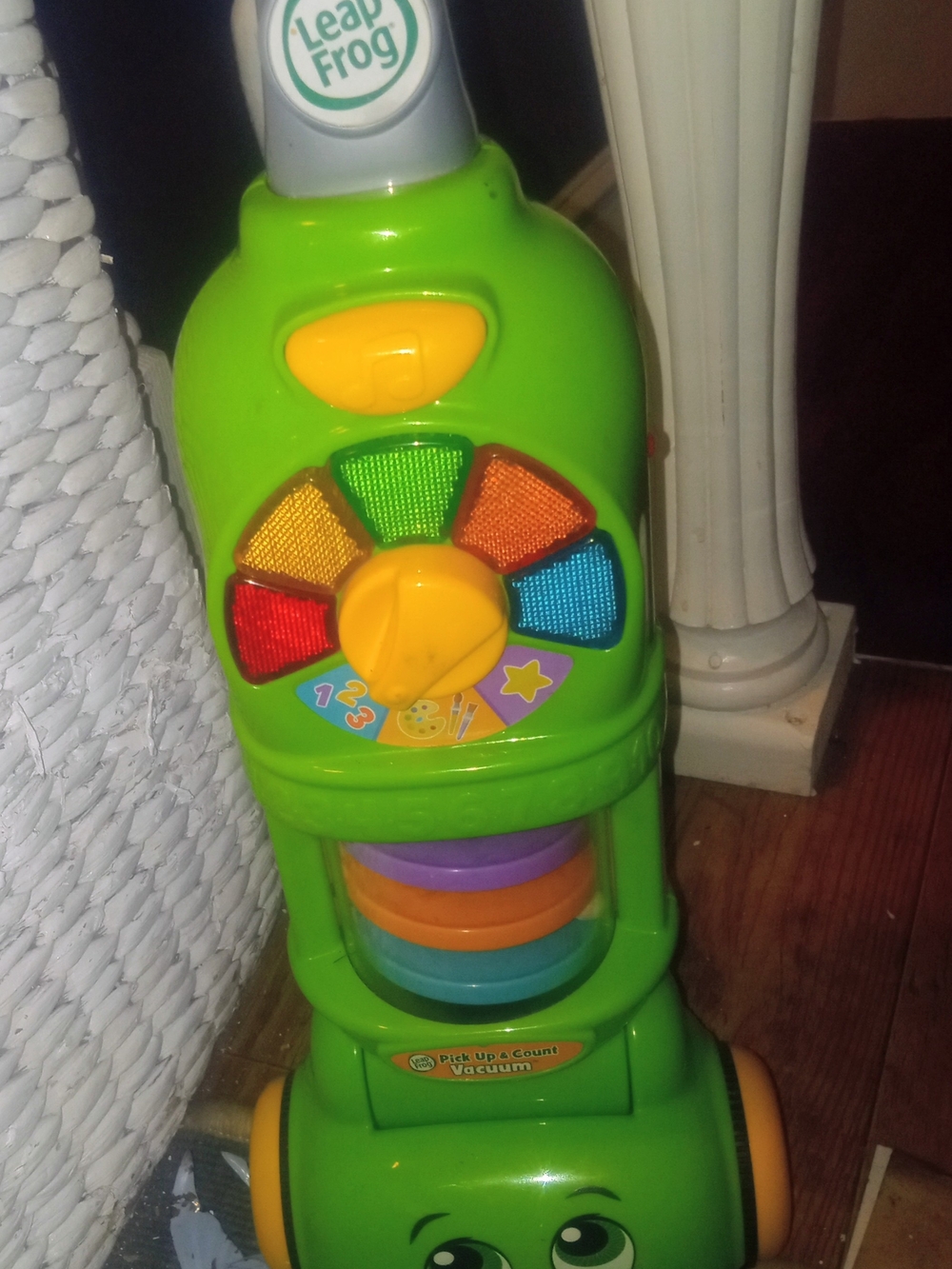 LeapFrog Pick Up & Count, Color Interactive Vacuum Toy